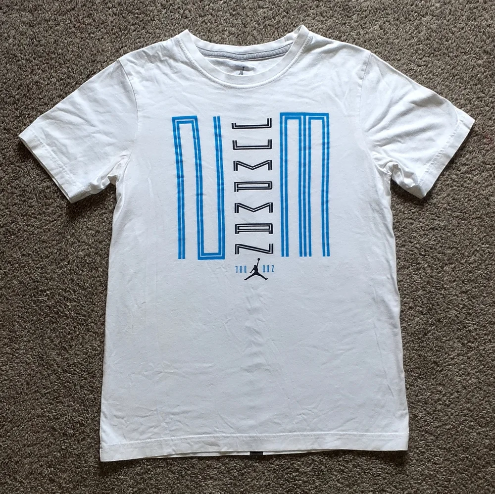 Jordan boys tshirt - Picture 1 of 1
